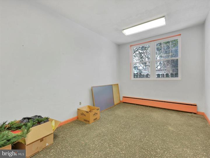 More Photos Of 100 New Haven St, Mount Joy General Retail For Lease