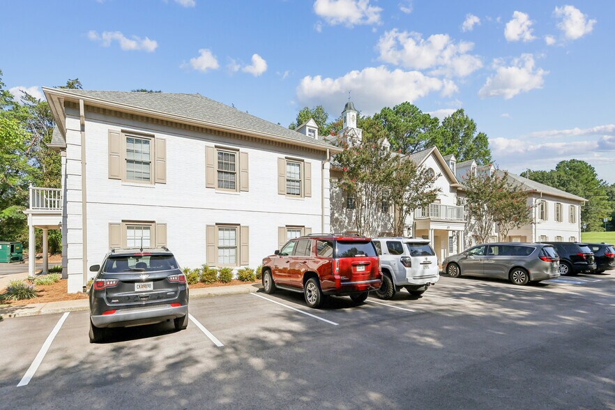 More Photos Of 419 E Crossville Rd, Roswell Medical For Lease