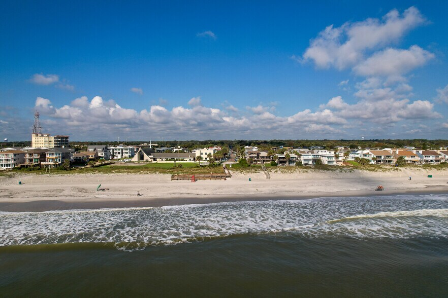 More Photos Of 208 Hopkins St, Neptune Beach Multifamily For Sale