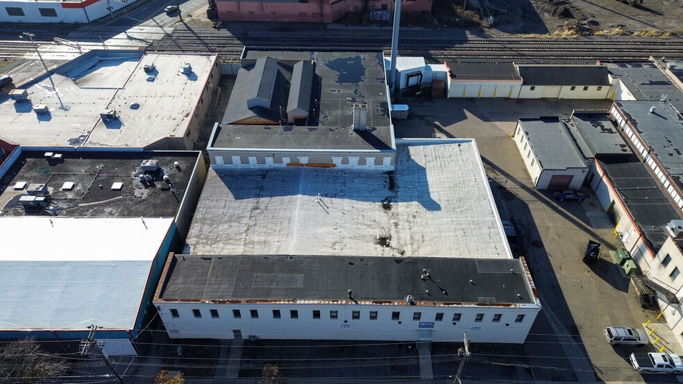 More Photos Of 3138 Snelling Ave, Minneapolis Industrial For Sale