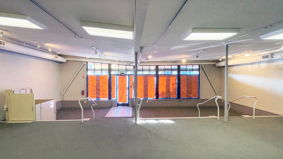 More Photos Of 2395-2399 Shattuck Ave, Berkeley Unknown For Lease