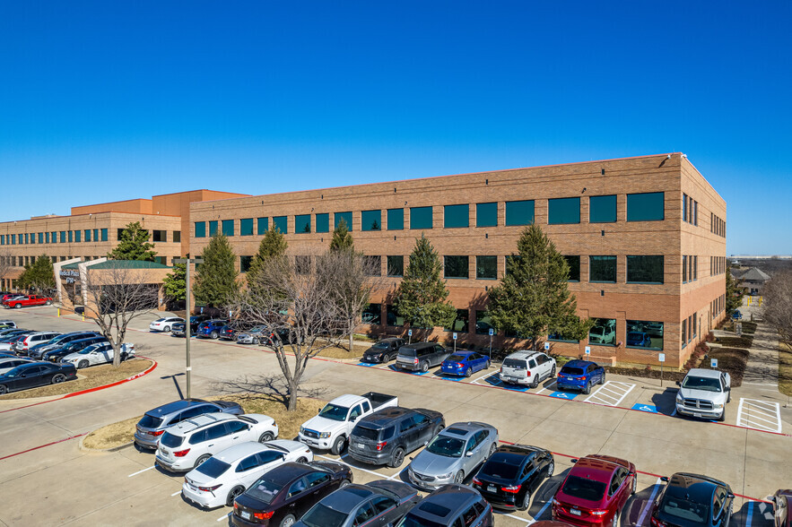 Primary Photo Of 6750 N Macarthur Blvd, Irving Medical For Lease