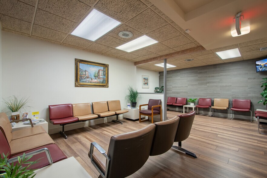 More Photos Of 3027 Aloma Ave, Winter Park Medical For Lease