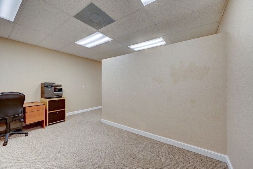 More Photos Of 4851 W Hillsboro Blvd, Coconut Creek Office For Sale