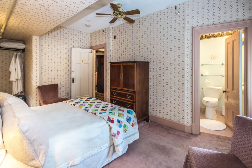 More Photos Of 70 N Main St, Rutland Hospitality For Sale