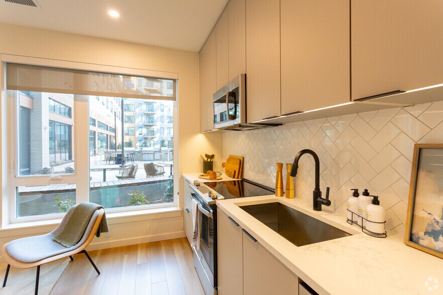 More Photos Of 1380 Uvalda St, Aurora Apartments For Lease