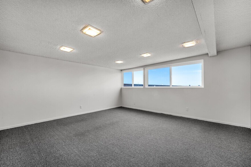 More Photos Of 23950 Madison St, Torrance Warehouse For Lease