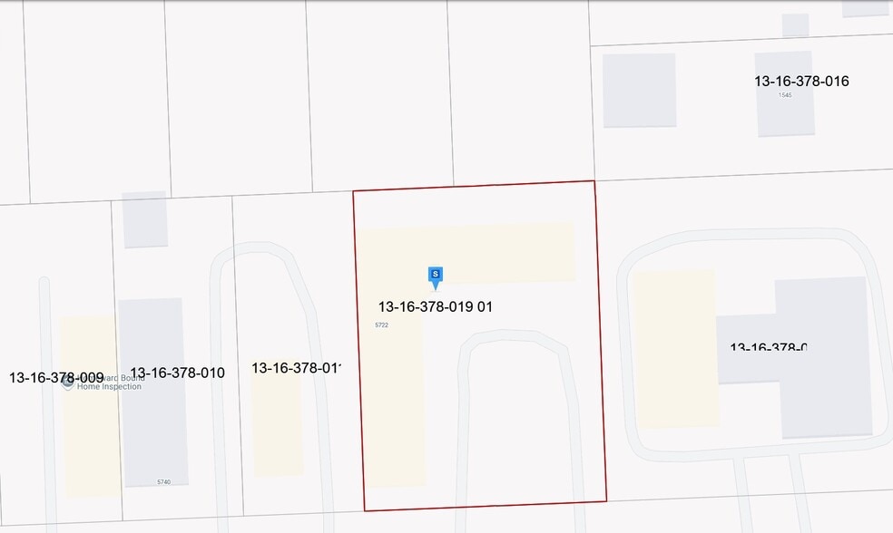 More Photos Of 5720 Highland Rd, Waterford Storefront Retail Office For Lease