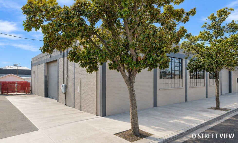 More Photos Of 1430 10th St, Modesto Service For Sale