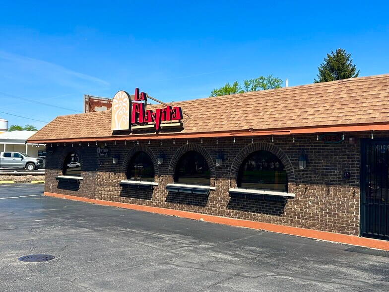 Primary Photo Of 6336 111th St, Chicago Ridge Freestanding For Lease
