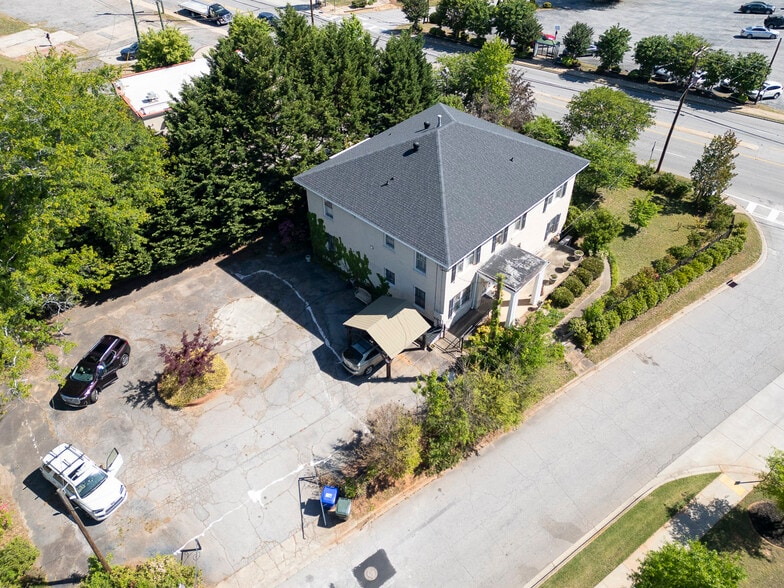 More Photos Of 906 Augusta St, Greenville Office For Sale