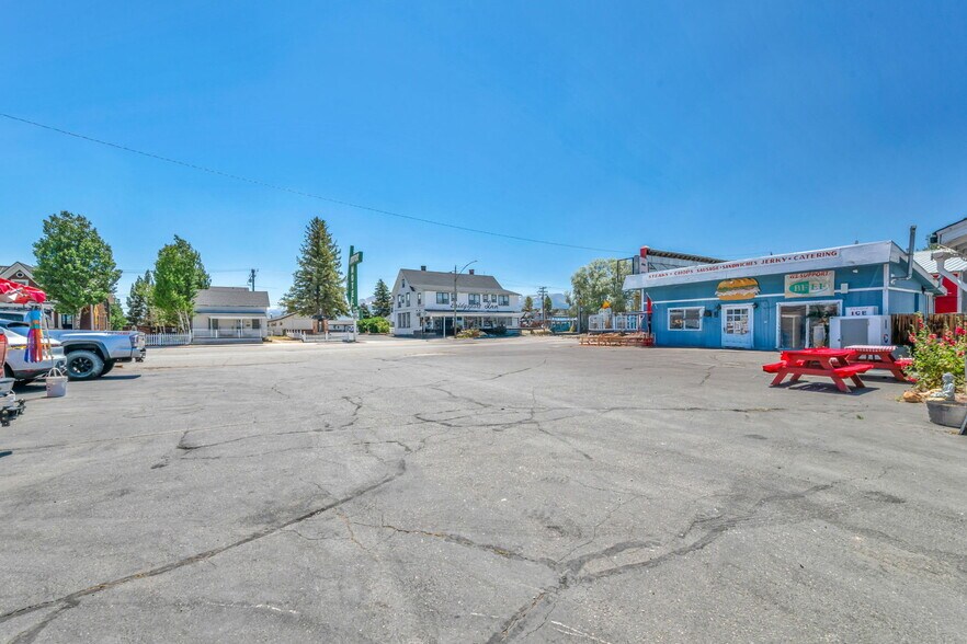More Photos Of 198 Main St, Bridgeport Restaurant For Sale