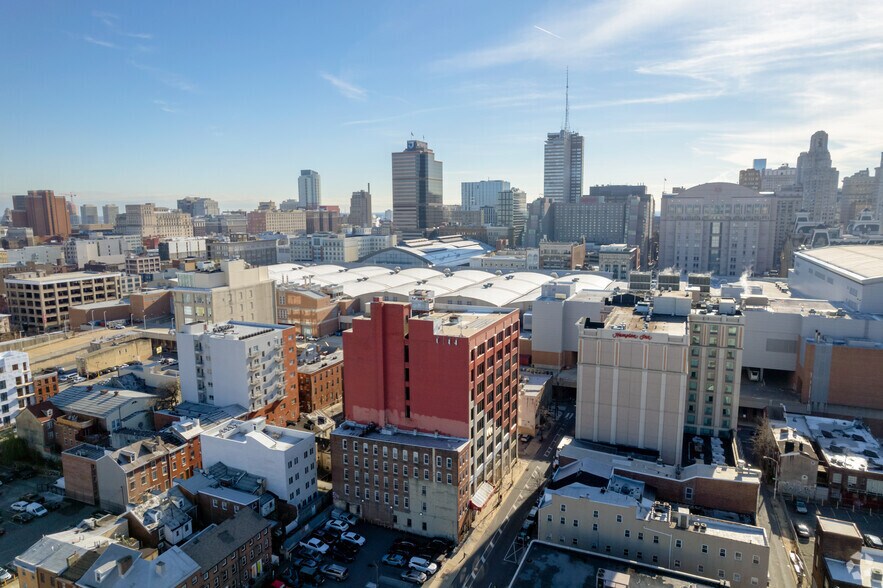 More Photos Of 211 N 13th St, Philadelphia Office For Sale
