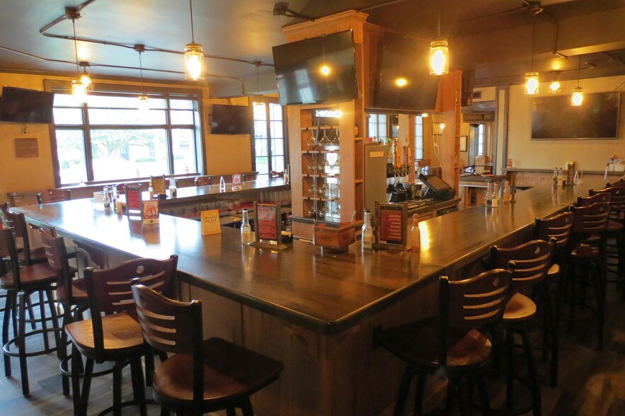 More Photos Of 2309 Columbia Ave, Lancaster Restaurant For Sale