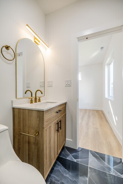 More Photos Of 1245 S Fairfield Ave, Chicago Apartments For Sale