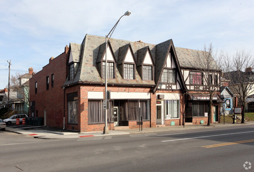 More Photos Of 2654-2660 W Broad St, Columbus Storefront Retail Residential For Sale