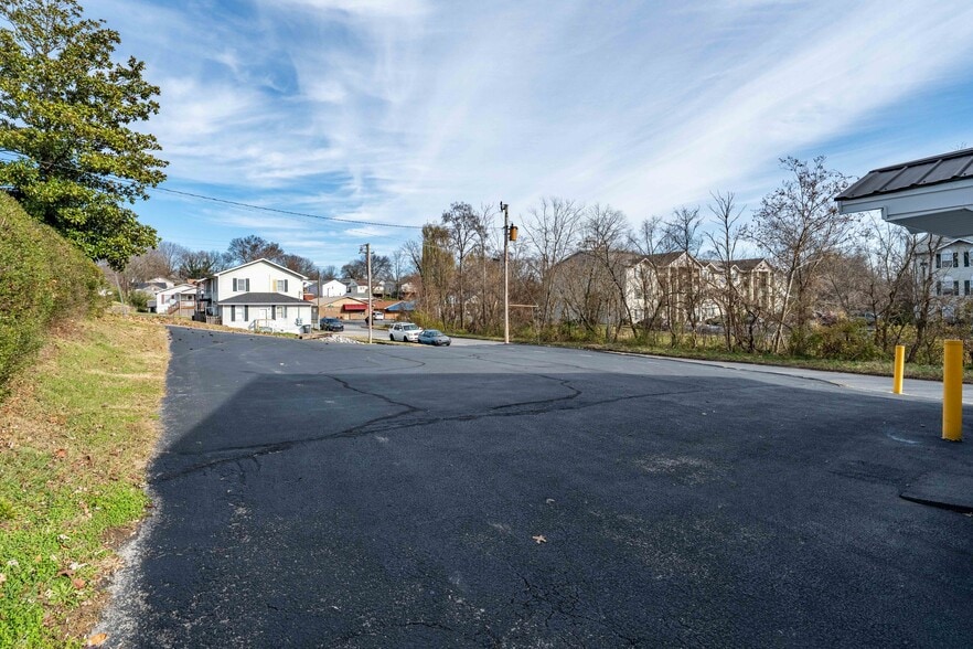 More Photos Of 1025 Maple St, Kingsport Religious Facility For Sale