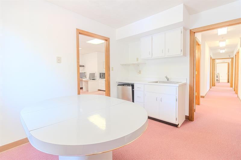 More Photos Of 1027 W Main St, Mount Pleasant Medical For Sale