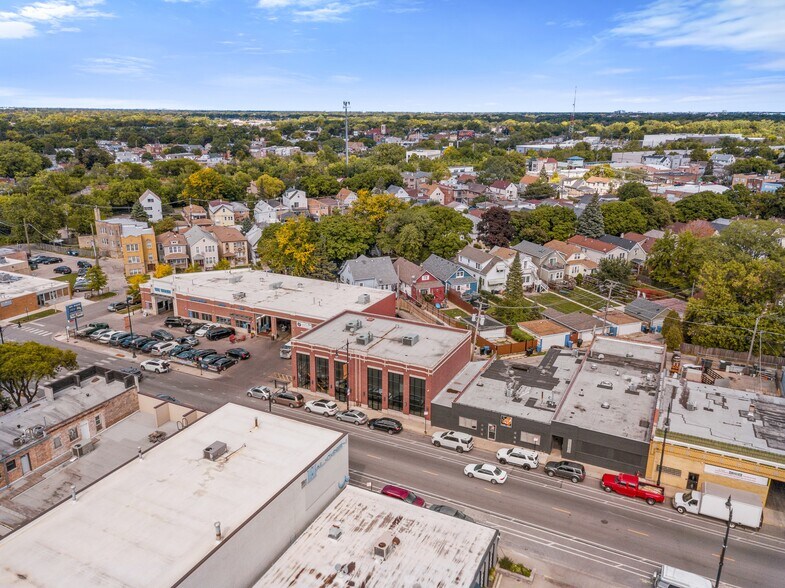 More Photos Of 4650-52 Lawrence, Chicago Office For Sale