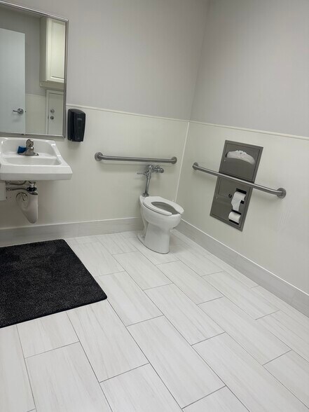 More Photos Of 26233 Enterprise Ct, Lake Forest Light Manufacturing For Lease