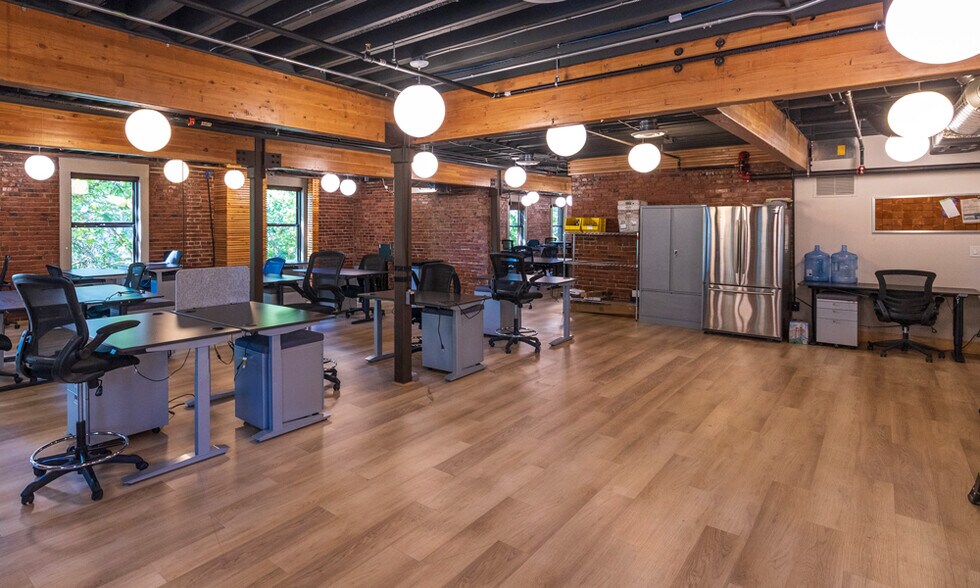 More Photos Of 633 Yesler Way, Seattle Office For Lease
