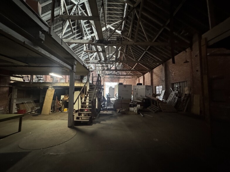 More Photos Of 419 Chapel St, New Haven Warehouse For Sale