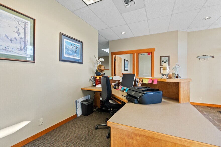 More Photos Of 392 W Main Ave, Sisters Medical For Sale