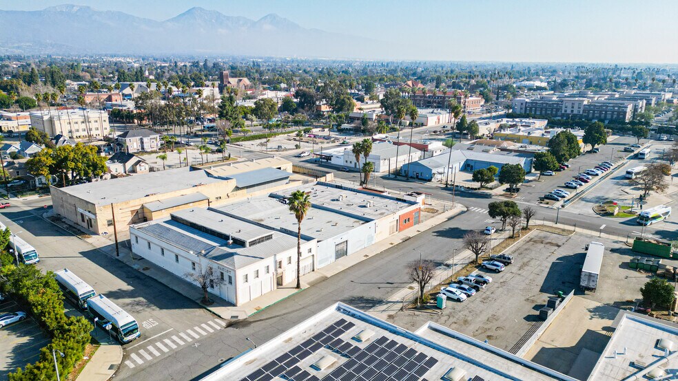 More Photos Of 237 W Commercial St, Pomona Warehouse For Lease