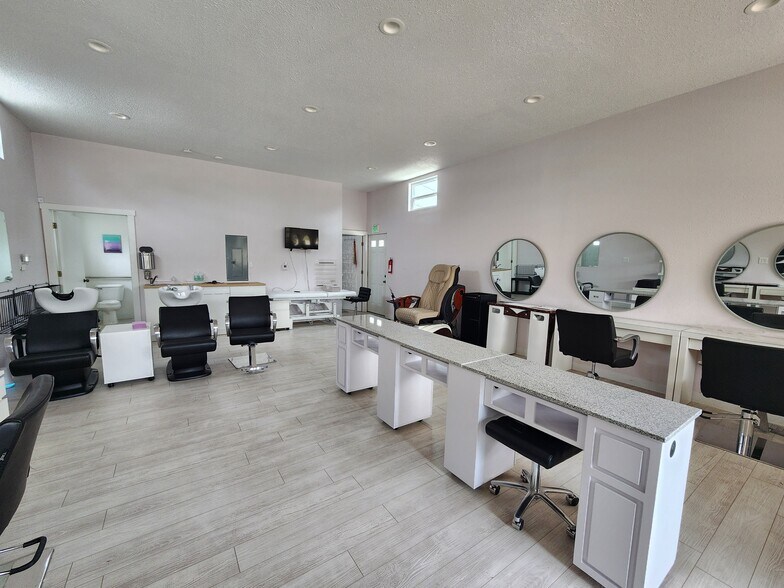 More Photos Of 15 E 7th St, La Junta General Retail For Sale