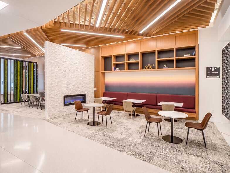 More Photos Of 2450 Crystal Dr, Arlington Office For Lease