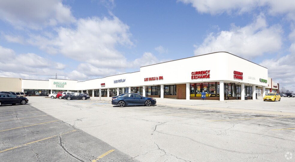 More Photos Of 15006 S LaGrange Rd, Orland Park Storefront For Lease