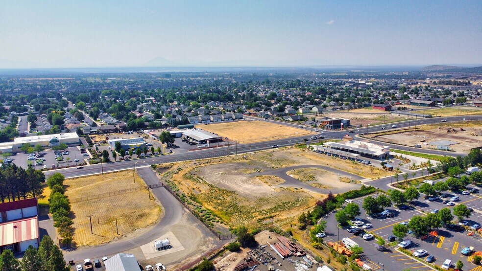 More Photos Of NW 4th St, Redmond Land For Sale