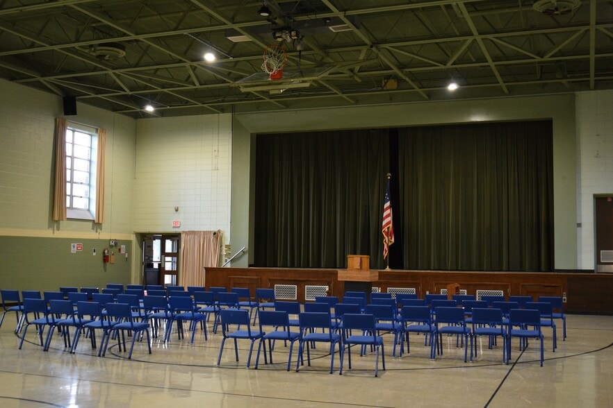 More Photos Of 35781 Stevens Blvd, Eastlake Schools For Sale