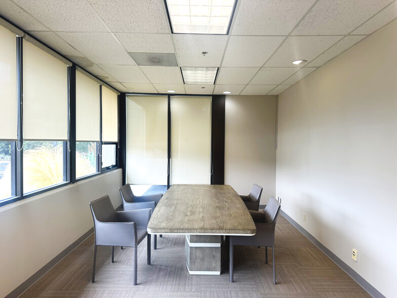 More Photos Of 8 Harris Ct, Monterey Office For Lease