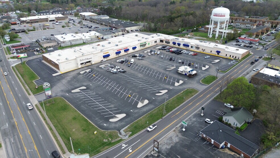 Primary Photo Of 49-125 Cumberland Plz, Crossville Unknown For Lease