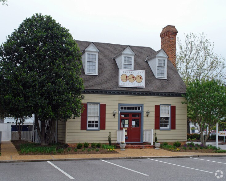 More Photos Of 1220 Sycamore Sq, Midlothian Unknown For Lease