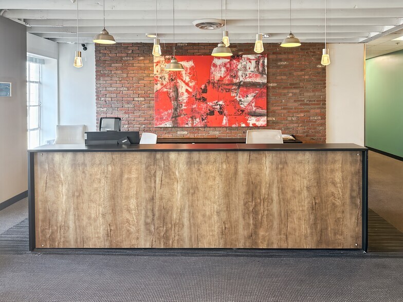 More Photos Of 201 N Brand Blvd, Glendale Coworking Space