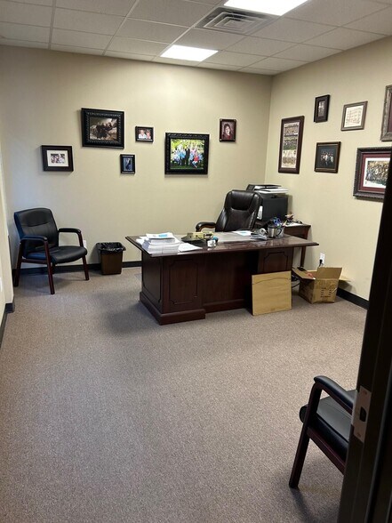 More Photos Of 206 W Commerce St, Mexia Industrial For Sale