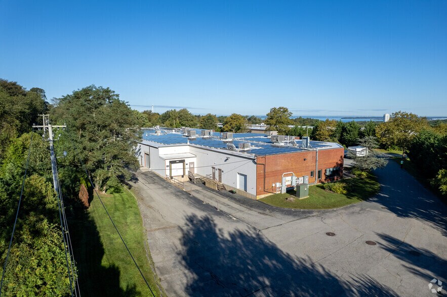 More Photos Of 207 Highpoint Ave, Portsmouth Research And Development For Lease