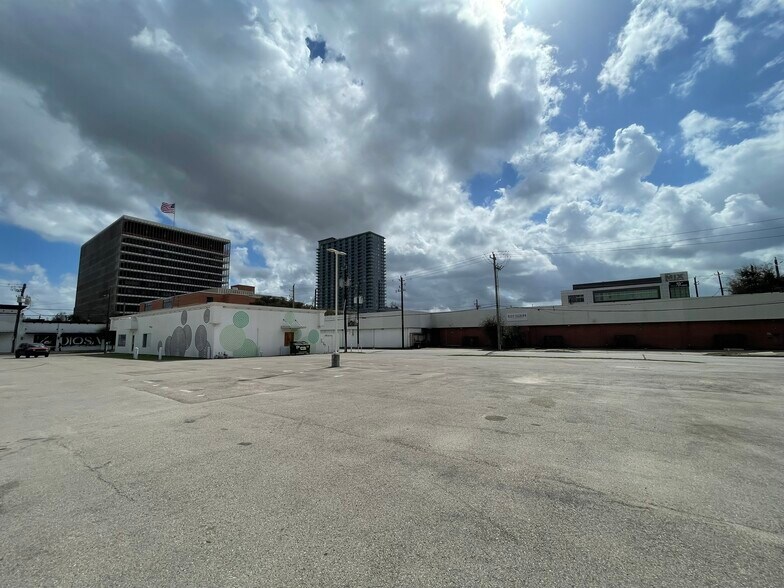 More Photos Of , Houston General Retail For Sale