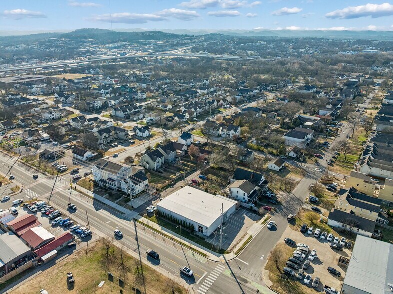 More Photos Of 5101 Kentucky Ave, Nashville Office For Sale