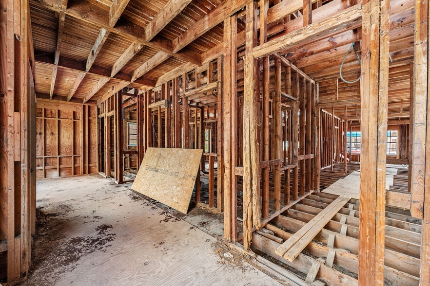 More Photos Of 814 E New Haven Ave, Melbourne Office For Sale