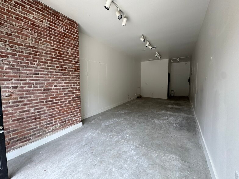 More Photos Of 1461 W Sunset Blvd, Los Angeles Apartments For Lease
