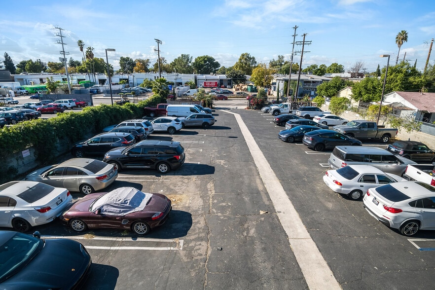 More Photos Of 6746 Valjean Ave, Van Nuys Loft Creative Space For Lease