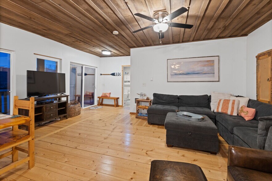 More Photos Of 88840 Highway 3 N, Saint Maries Hotel For Sale