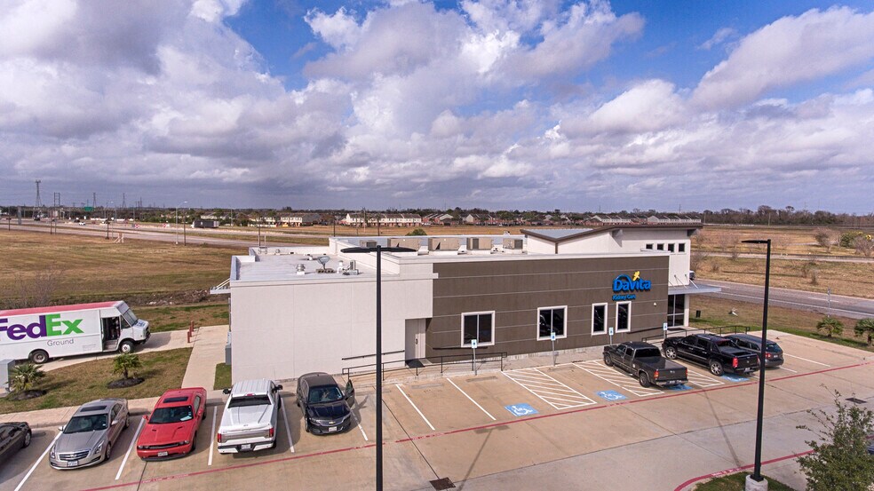 More Photos Of 7236 Medical Center Dr, Texas City Medical For Lease