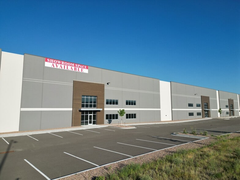 More Photos Of 15707 Terrazzo dr, Colorado Springs Showroom For Lease