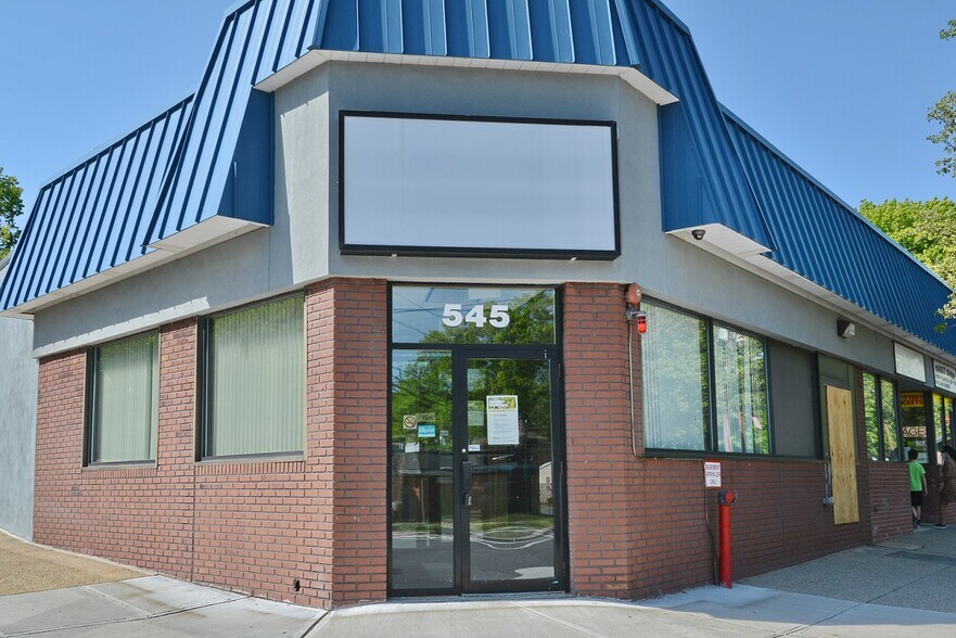 More Photos Of 545 Shaler Blvd, Ridgefield Storefront Retail Office For Lease