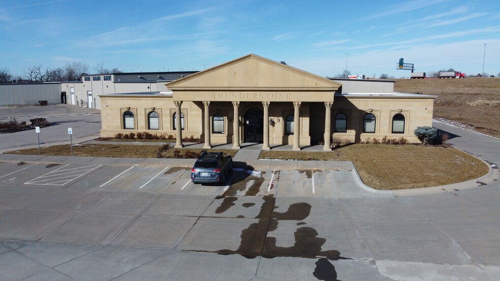 More Photos Of 3400 W O St, Lincoln Manufacturing For Sale