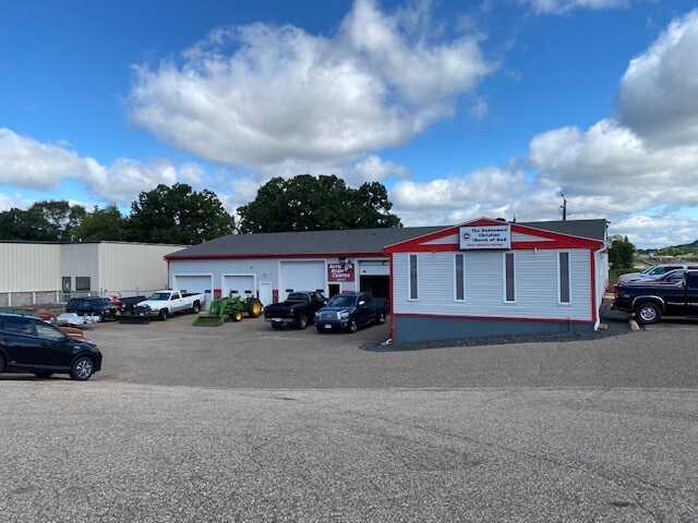 More Photos Of 295-297 37th St NE, Rochester Auto Repair For Sale